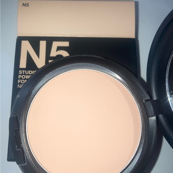 x1 MAC N5 STUDIO FIX PRESSED POWDER BRAND NEW BOXED - Picture 4 of 4